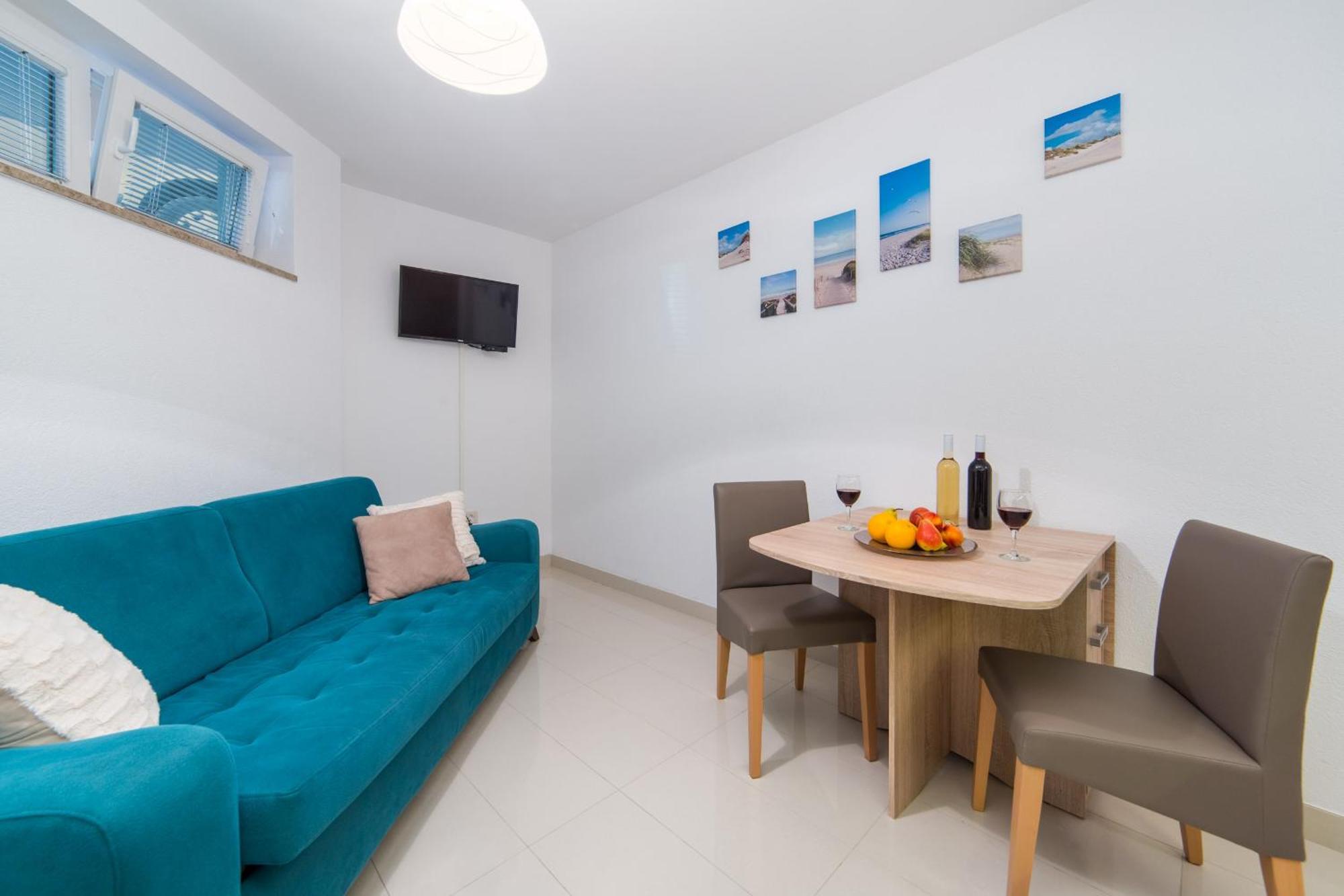 Apartments Zvonik Brist Εξωτερικό φωτογραφία