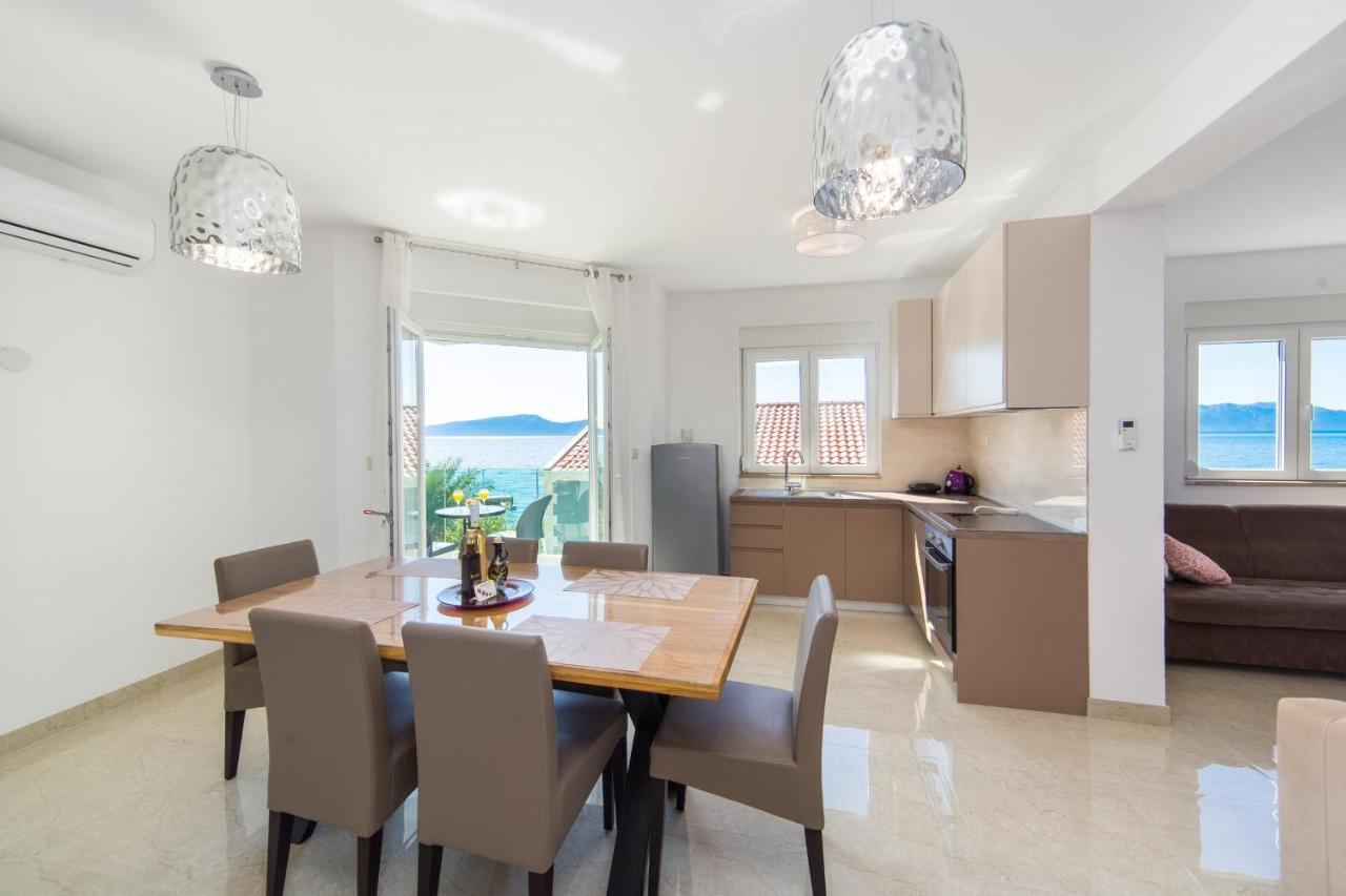 Apartments Zvonik Brist Εξωτερικό φωτογραφία