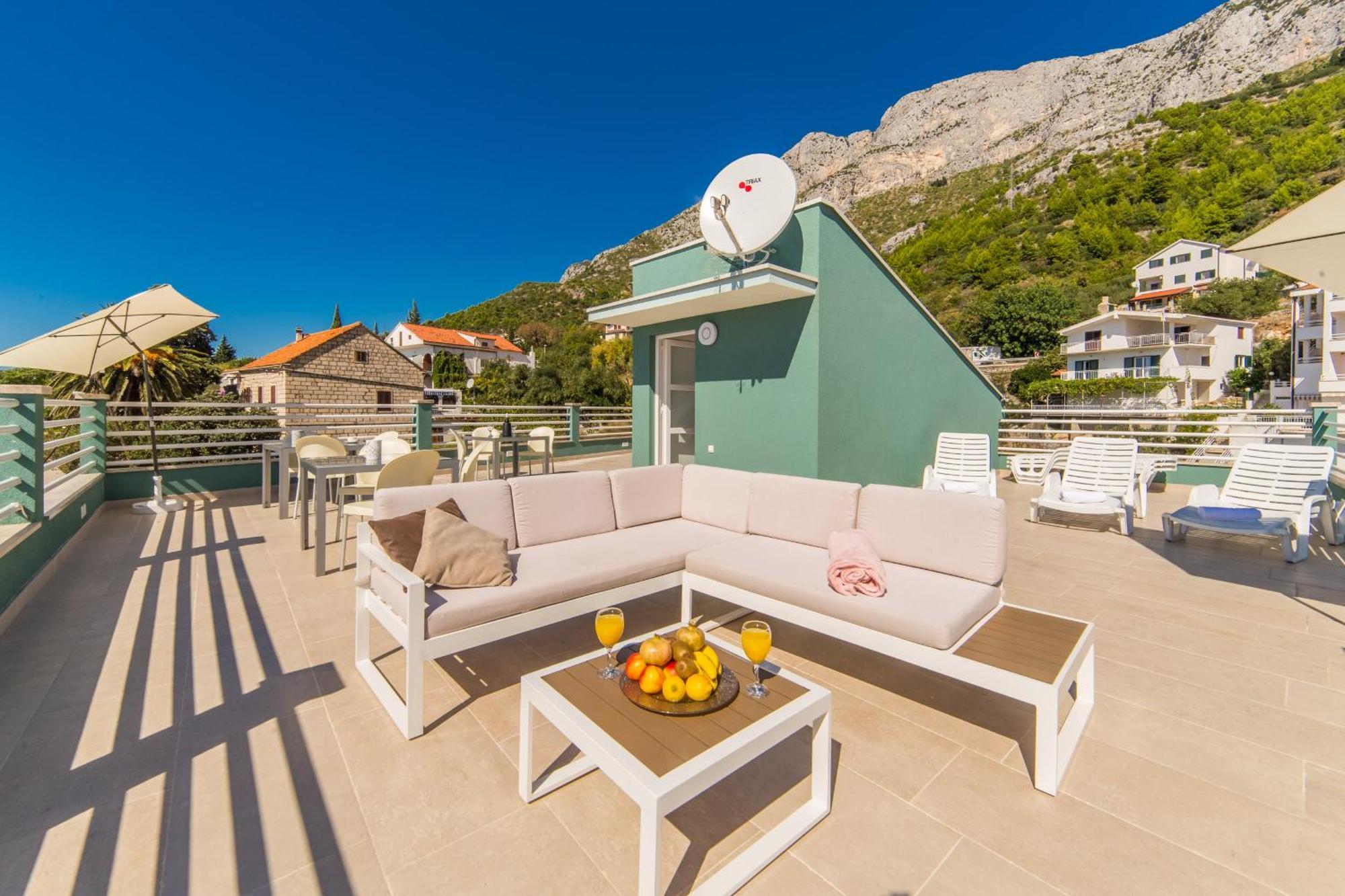 Apartments Zvonik Brist Εξωτερικό φωτογραφία